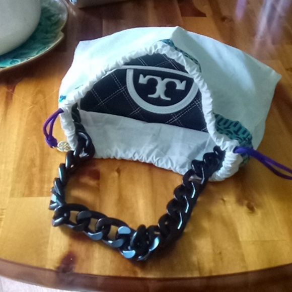 NWT Tory Burch Mini Fleming Crescent Bag in Black and White SOLD OUT $530+ - Picture 8 of 9